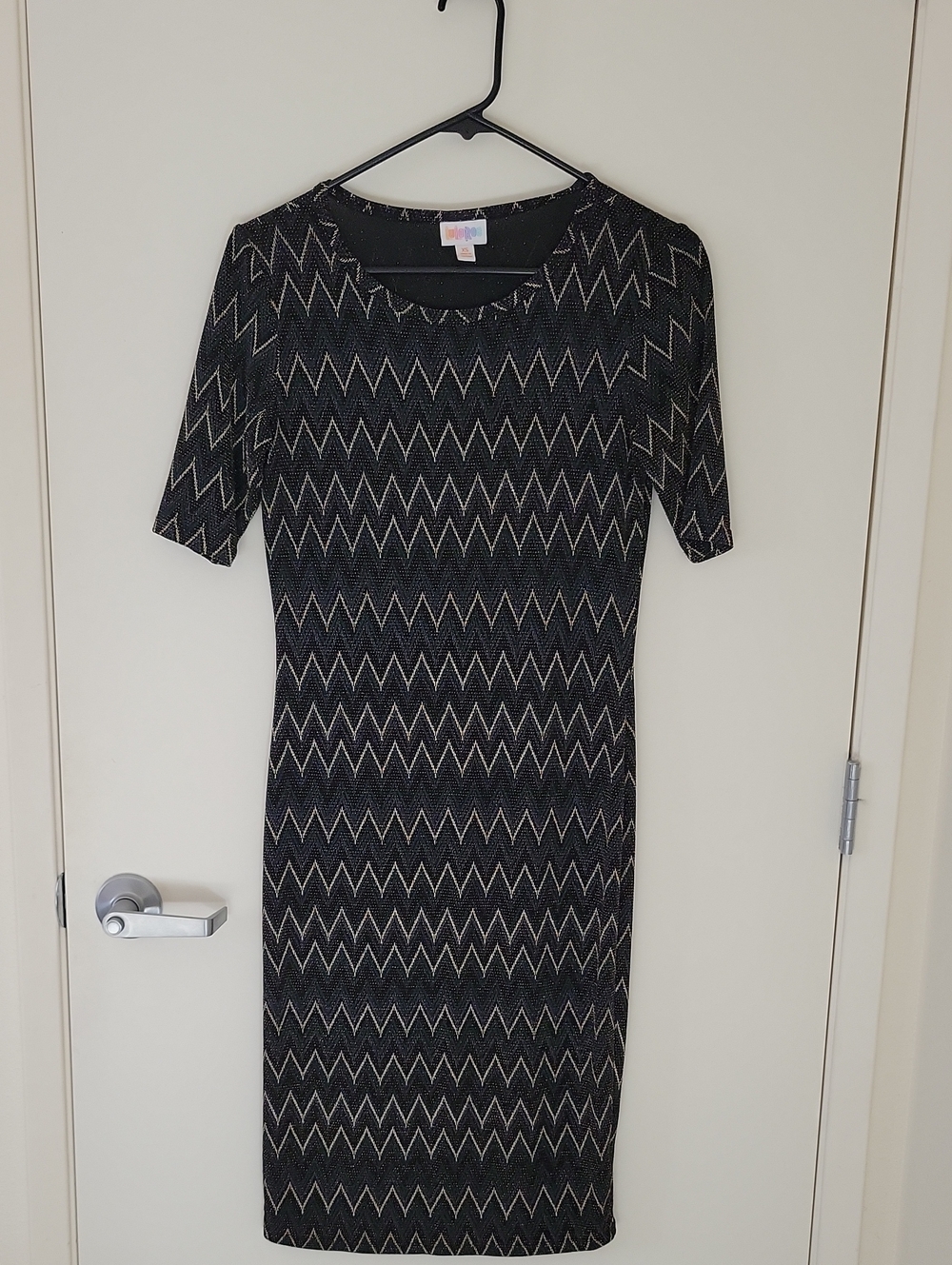 LuLaRoe Black Zigzag Midi Dress with Silver Thread